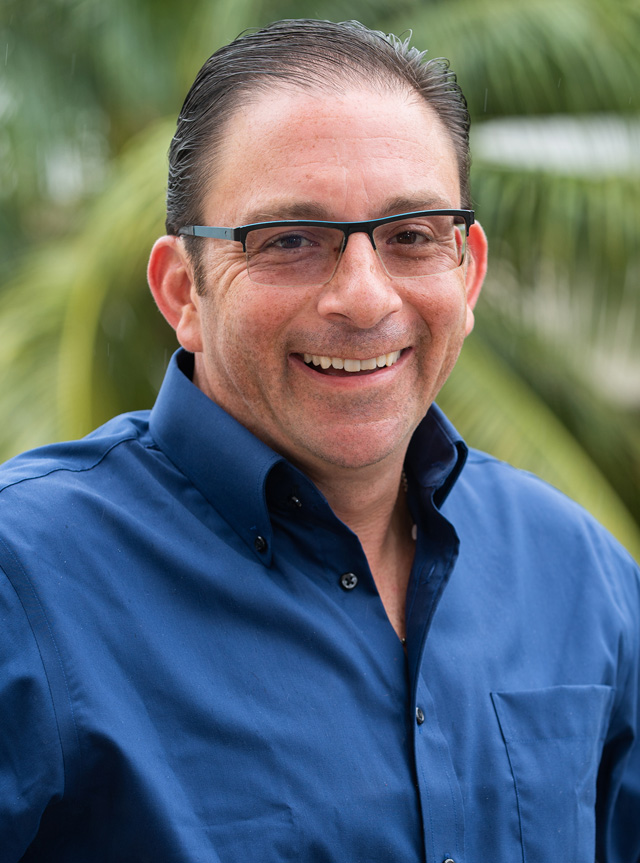 Dr. Jason Gold, DPM, FACFAS, is an top-rated Boynton Beach podiatrist.